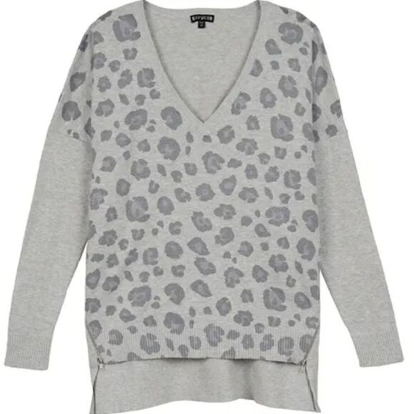 Express Women's Leopard Print V-neck Hi-Low Pullover Sweater with Zipper Detail - Picture 2 of 15